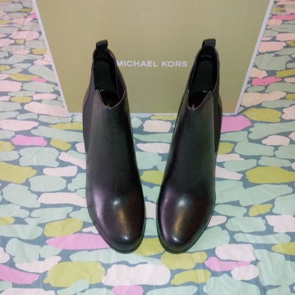 Michael Kors Lottie Chelsea Booties - Picture 2 of 10